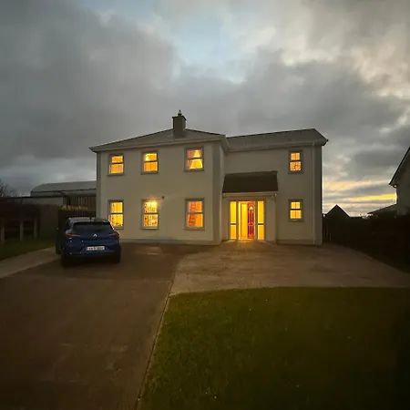 Where The Ocean Meets The Sky - 5 Min From Surfing Tullaghan