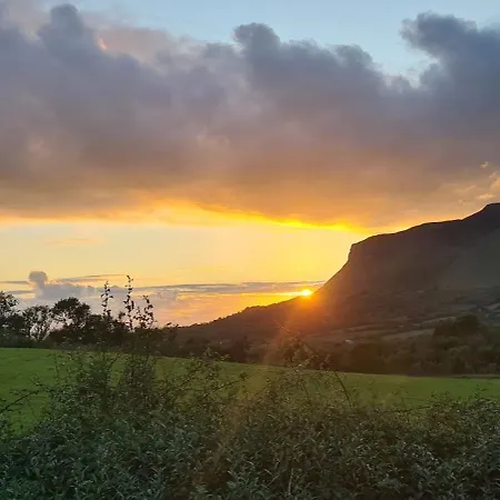 Where The Ocean Meets The Sky - 5 Min From Surfing