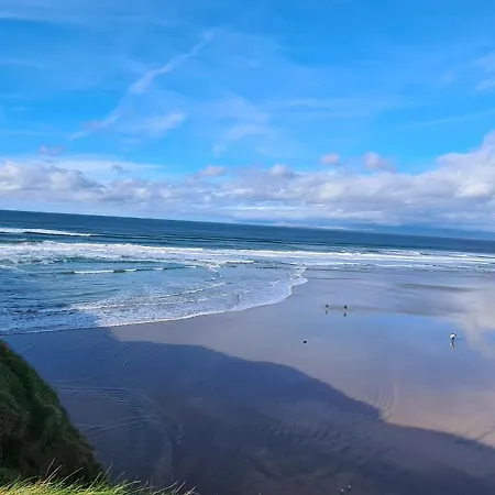Rum i privatbostad Where The Ocean Meets The Sky - 5 Min From Surfing *