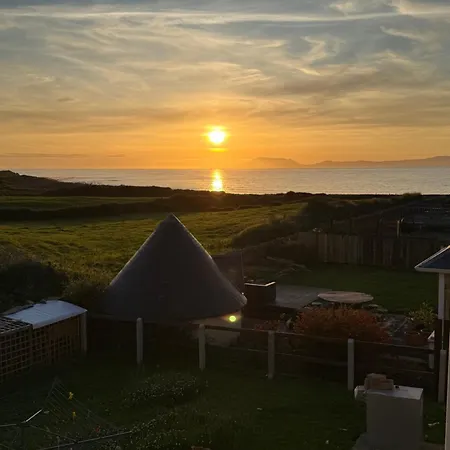 Where The Ocean Meets The Sky - 5 Min From Surfing Privatunterkunft *