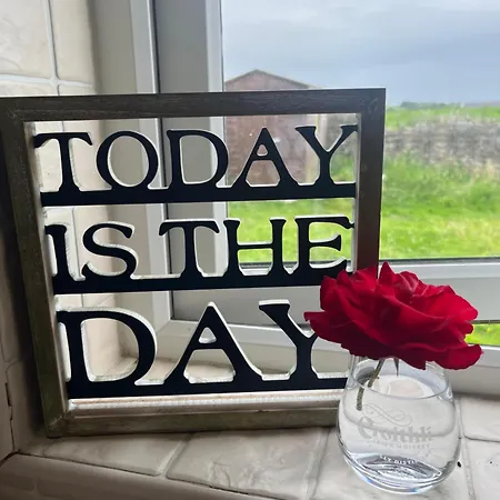 Privatunterkunft Where The Ocean Meets The Sky - 5 Min From Surfing Tullaghan