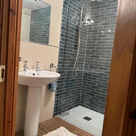 Privatunterkunft Where The Ocean Meets The Sky - 5 Min From Surfing