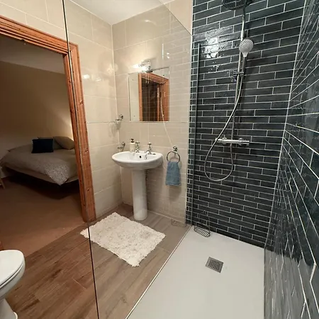 Privatunterkunft Where The Ocean Meets The Sky - 5 Min From Surfing